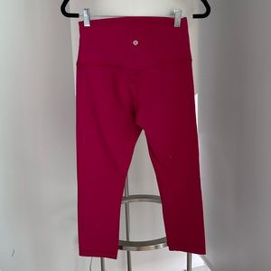 LULULEMON - ACTIVE LEGGINGS (SIZE 6)